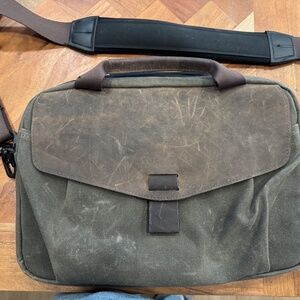 Waterfield Outback Duo Laptop Brief